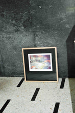 Cargar imagen en el visor de la galería, Mujeres nadando, enmarcada 50x50 cm.
