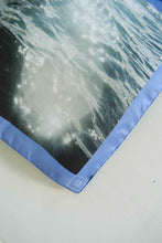 Cargar imagen en el visor de la galería, Pañuelo Lago - Seda
