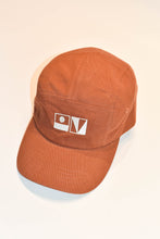 Cargar imagen en el visor de la galería, Jockey terracota - formas
